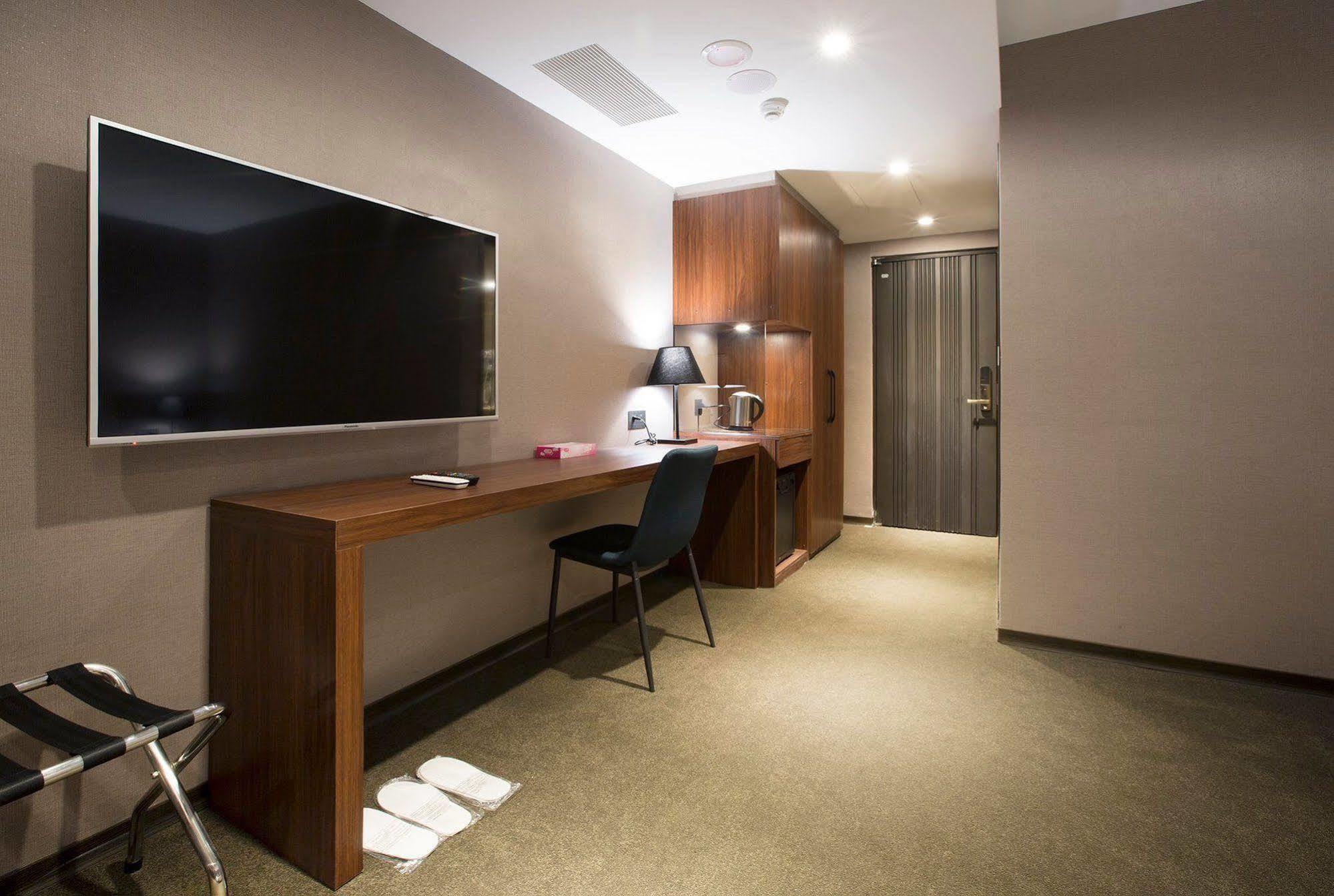 Noble Hotel Тайбей Екстер'єр фото